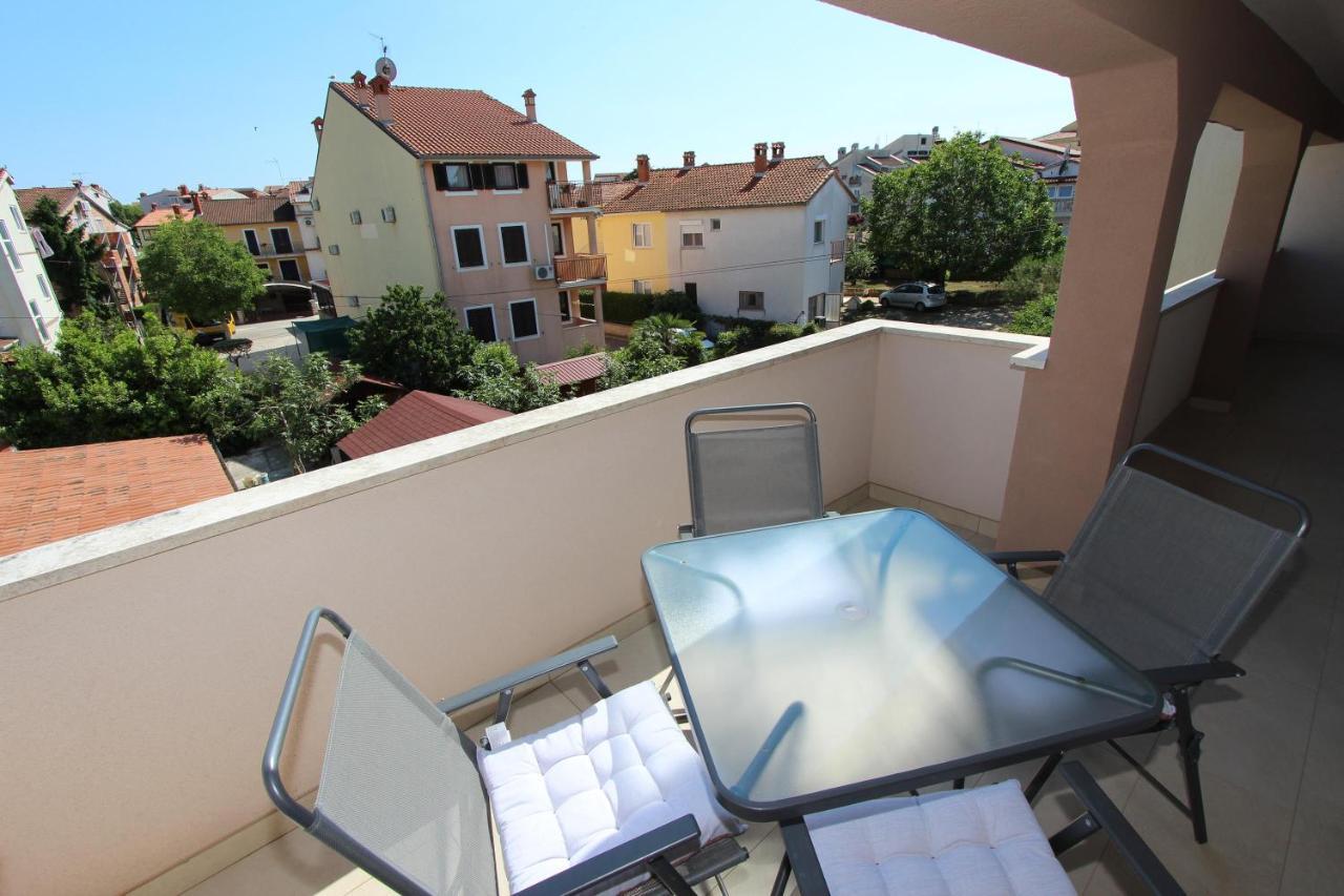 Apartments Eni Rovinj Exterior foto